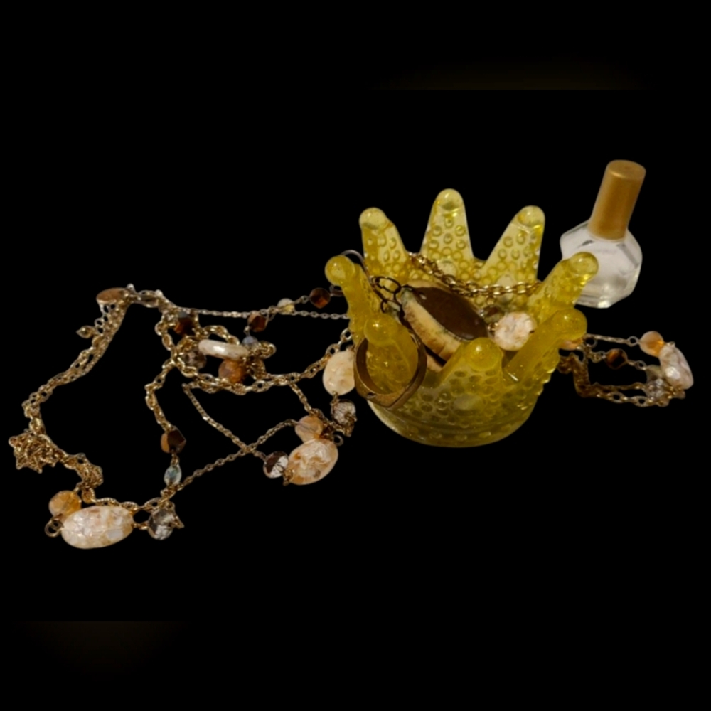Crown Jewlery Trinket Holder